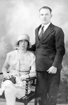 Sam and Hilda Mary, wedding day, 14 April 1926, aged 26 and 32.